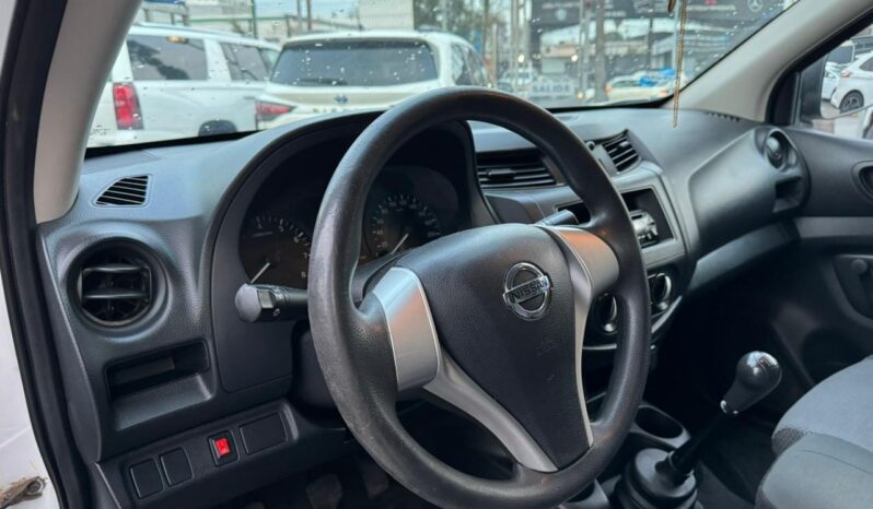 Nissan Np300 2018 lleno