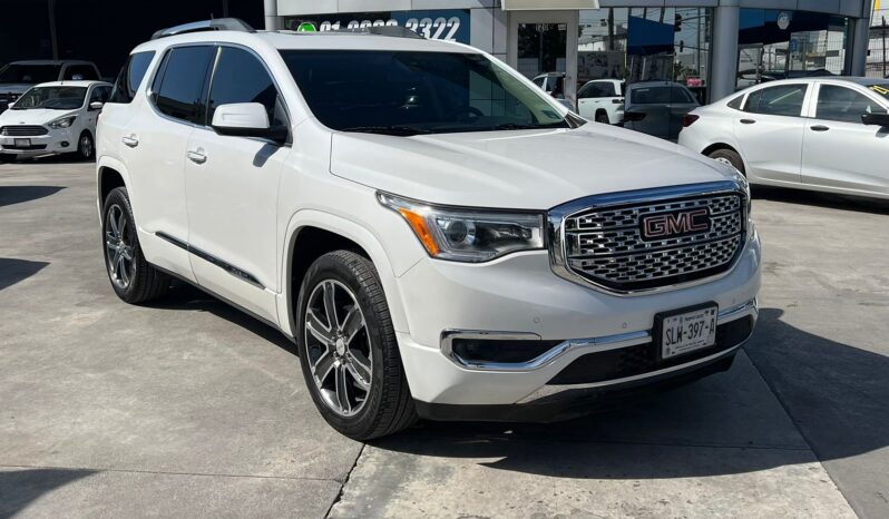 GMC Acadia Denali 2017 lleno