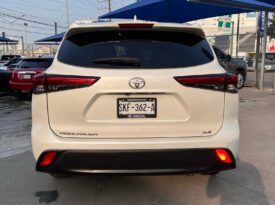 TOYOTA HIGHLANDER XLE 2020