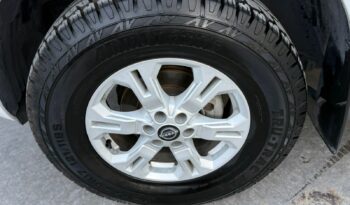 Nissan Frontier LE 2023 lleno
