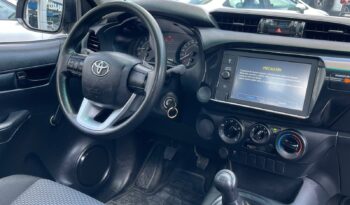 Toyota Hilux Estacas Base 2023 lleno