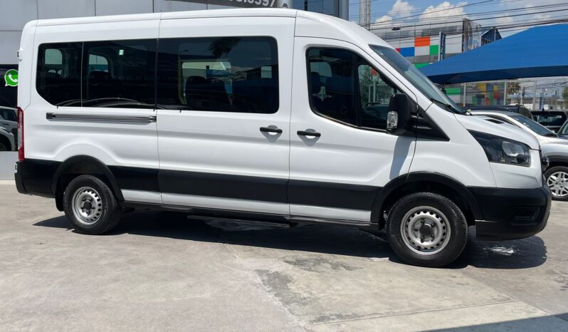 Ford Transit 15 Pasajeros 2022 lleno