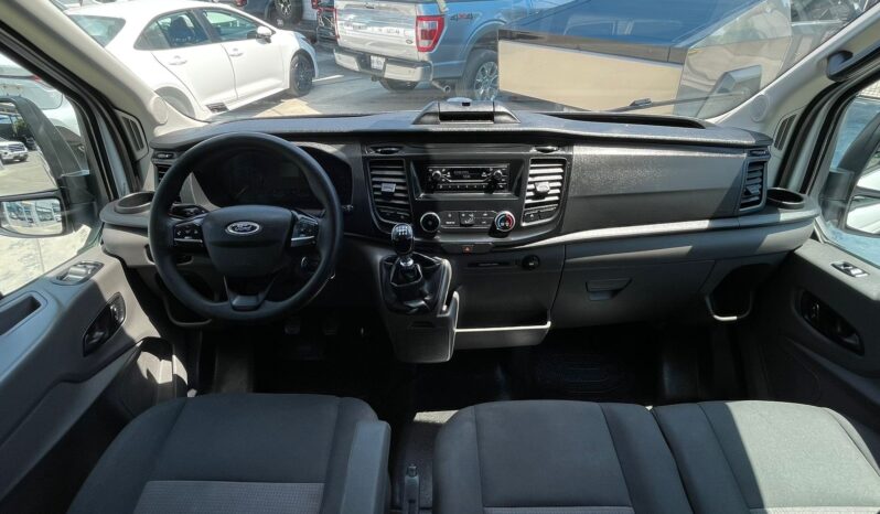 Ford Transit 15 Pasajeros 2022 lleno