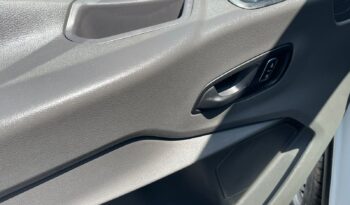 Ford Transit 15 Pasajeros 2022 lleno