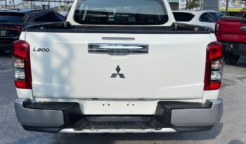 MITSUBISHI L200 GLX 2022 lleno