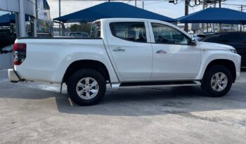 MITSUBISHI L200 GLX 2022 lleno