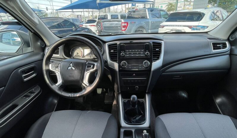 MITSUBISHI L200 GLX 2022 lleno
