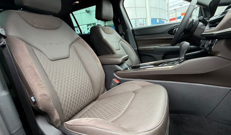 Jeep Commander Overland 2025 lleno