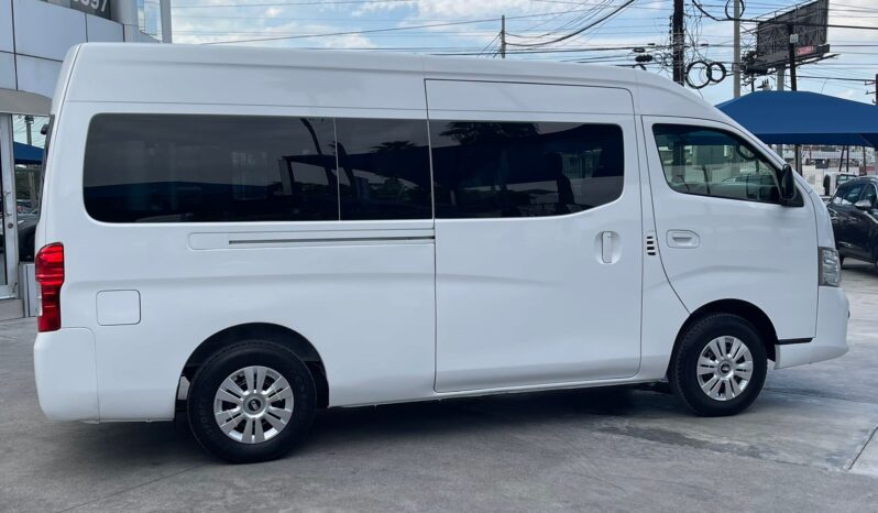 Nissan NV350 Urvan 15 Pasajeros 2021 lleno