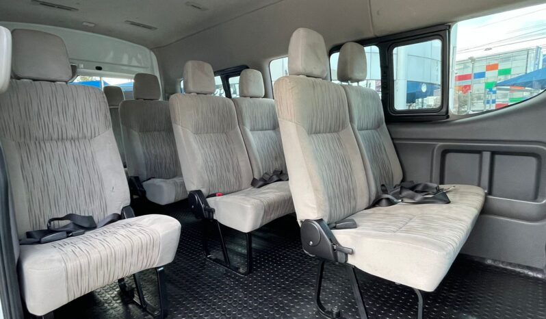 Nissan NV350 Urvan 15 Pasajeros 2021 lleno