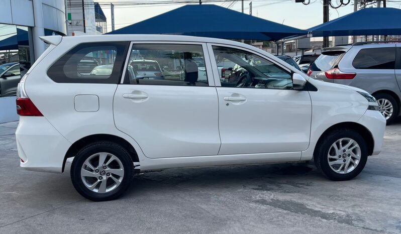 Toyota Avanza  PREMIUM lleno