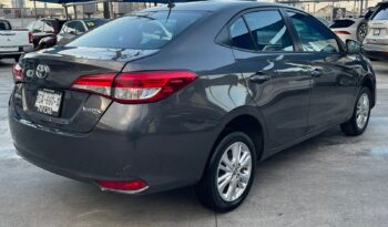 Toyota Yaris Core 2018 lleno