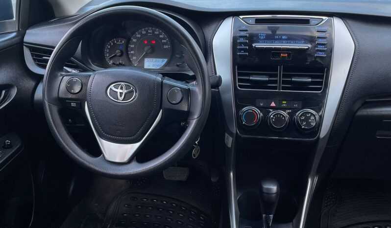 Toyota Yaris Core 2018 lleno