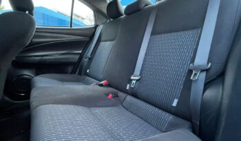 Toyota Yaris Core 2018 lleno