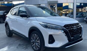 Nissan Kicks Platinum Bitono 2024 lleno