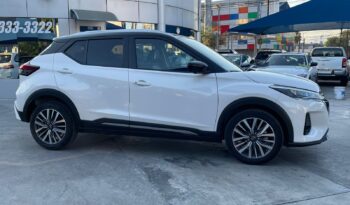 Nissan Kicks Platinum Bitono 2024 lleno