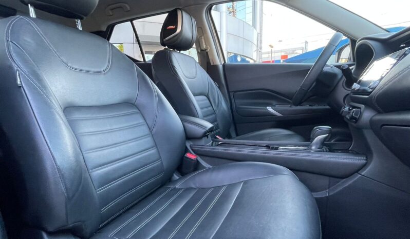 Nissan Kicks Platinum Bitono 2024 lleno