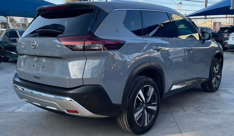 Nissan X-Trail Platinum 2024 lleno
