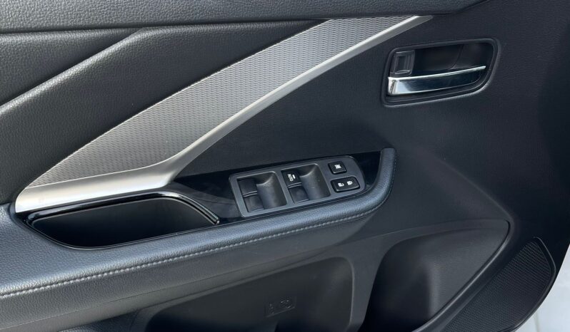 Mitsubishi Xpander Cross 2023 lleno