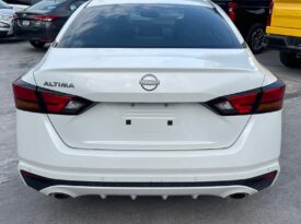Nissan Altima Advance 2023
