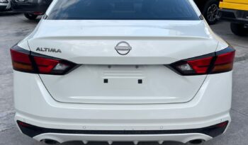 Nissan Altima Advance 2023 lleno