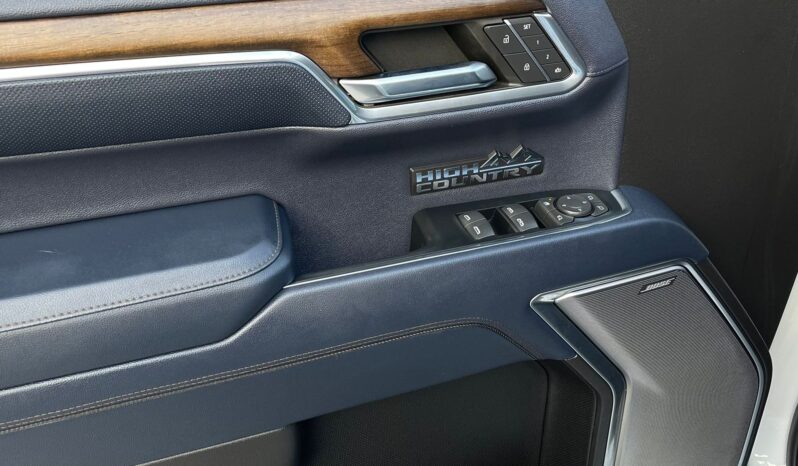Chevrolet Cheyenne High Country 2024 lleno
