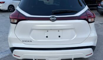 NISSAN KICKS PLATINUM 2022 lleno
