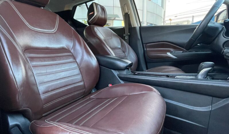 NISSAN KICKS PLATINUM 2022 lleno