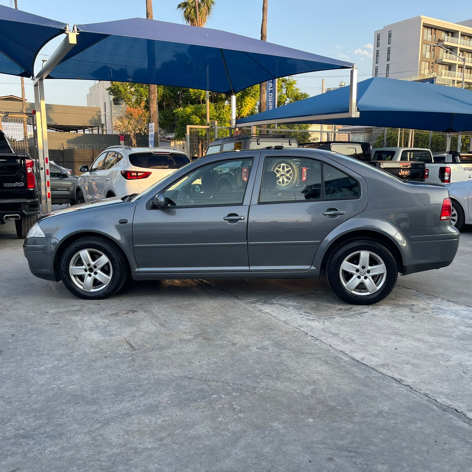 VOLKSWAGEN JETTA TRENDLINE 2009