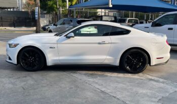 Ford Mustang GT Fastback 2015 lleno