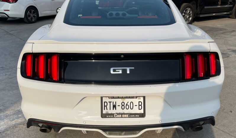 Ford Mustang GT Fastback 2015 lleno