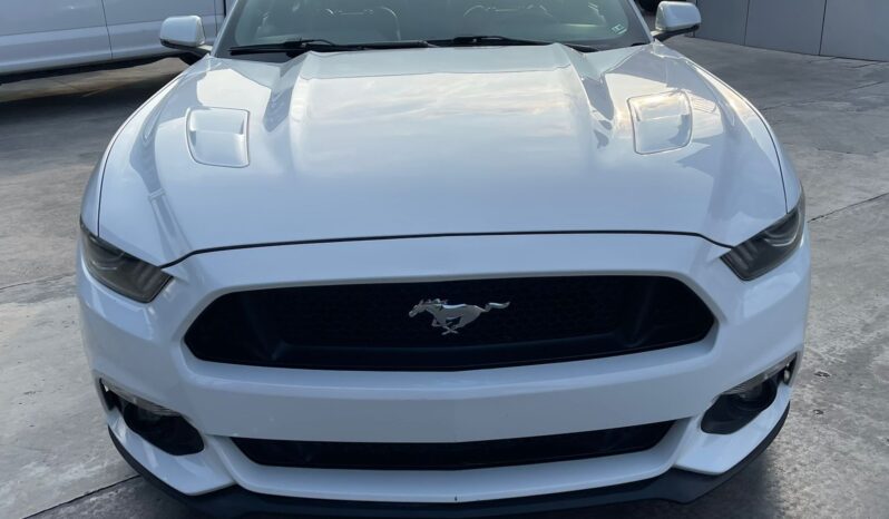 Ford Mustang GT Fastback 2015 lleno