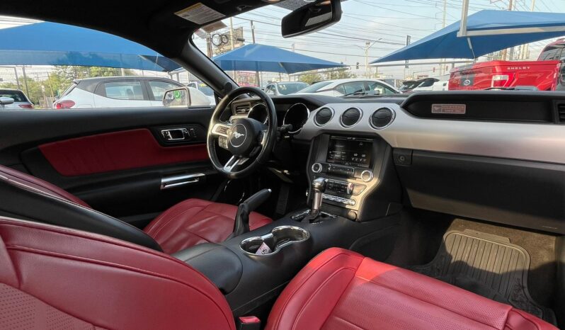 Ford Mustang GT Fastback 2015 lleno