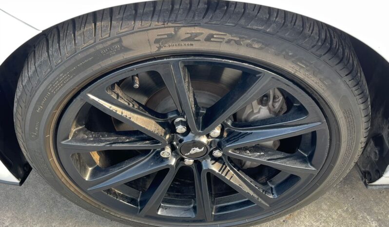 Ford Mustang GT Fastback 2015 lleno