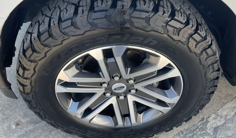 FORD LOBO LARIAT 2021 lleno