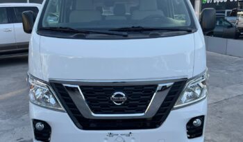 Nissan NV350 Urvan 12 Pasajeros 2018 lleno