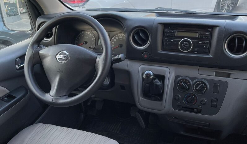 Nissan NV350 Urvan 12 Pasajeros 2018 lleno