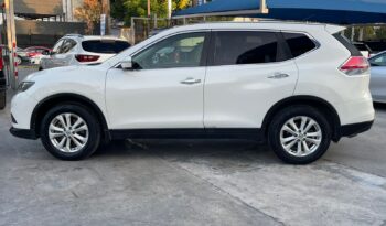 Nissan X-Trail Sense 3 Row 2016 lleno