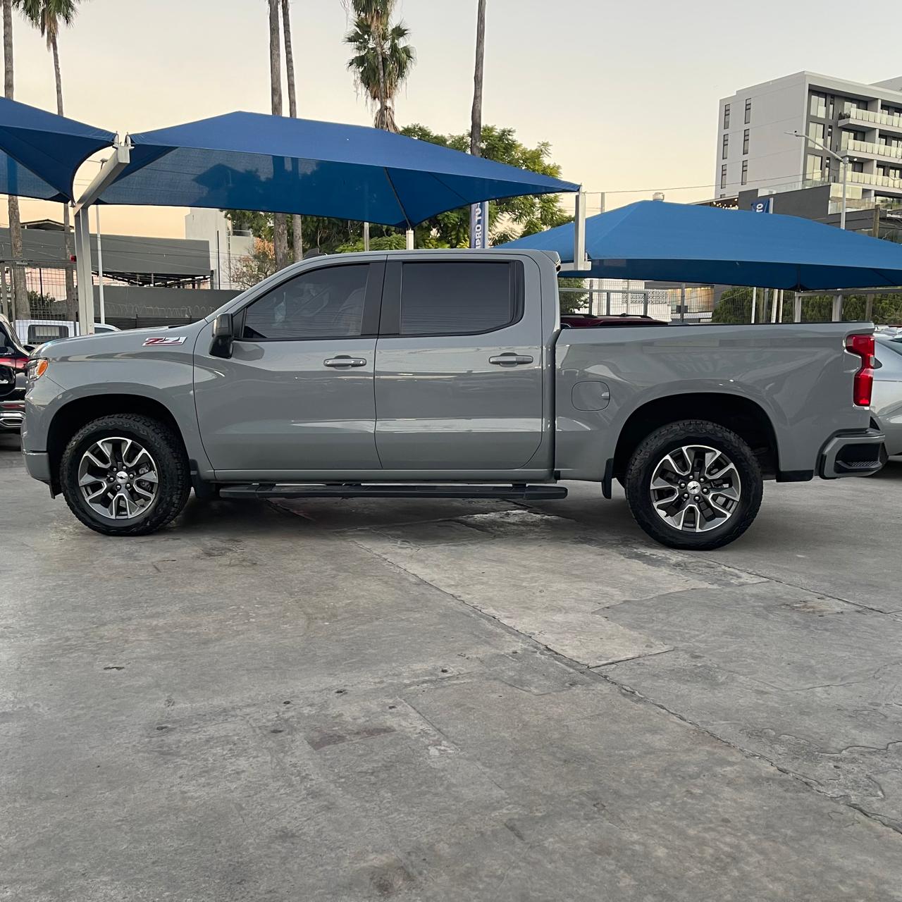 Chevrolet Cheyenne RST 2025