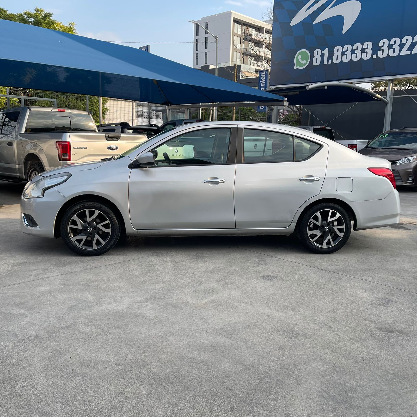 Nissan Versa Advance 2019