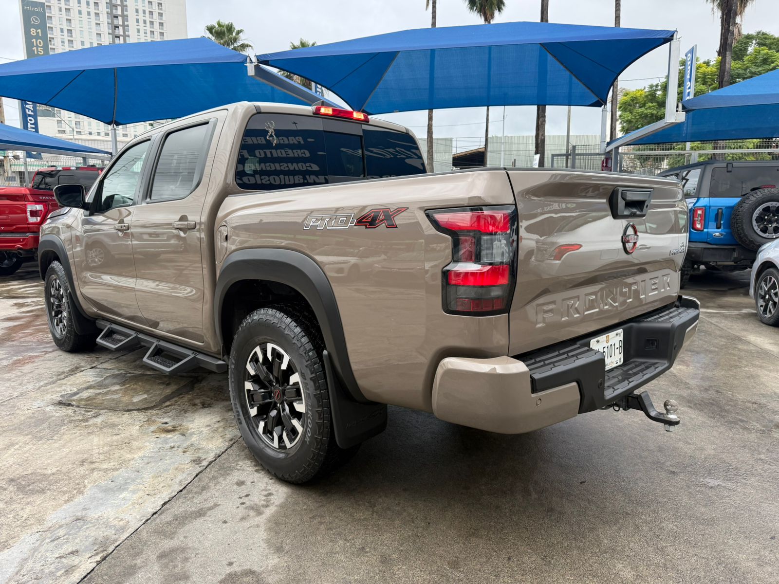 Nissan Frontier PRO-4X 2023