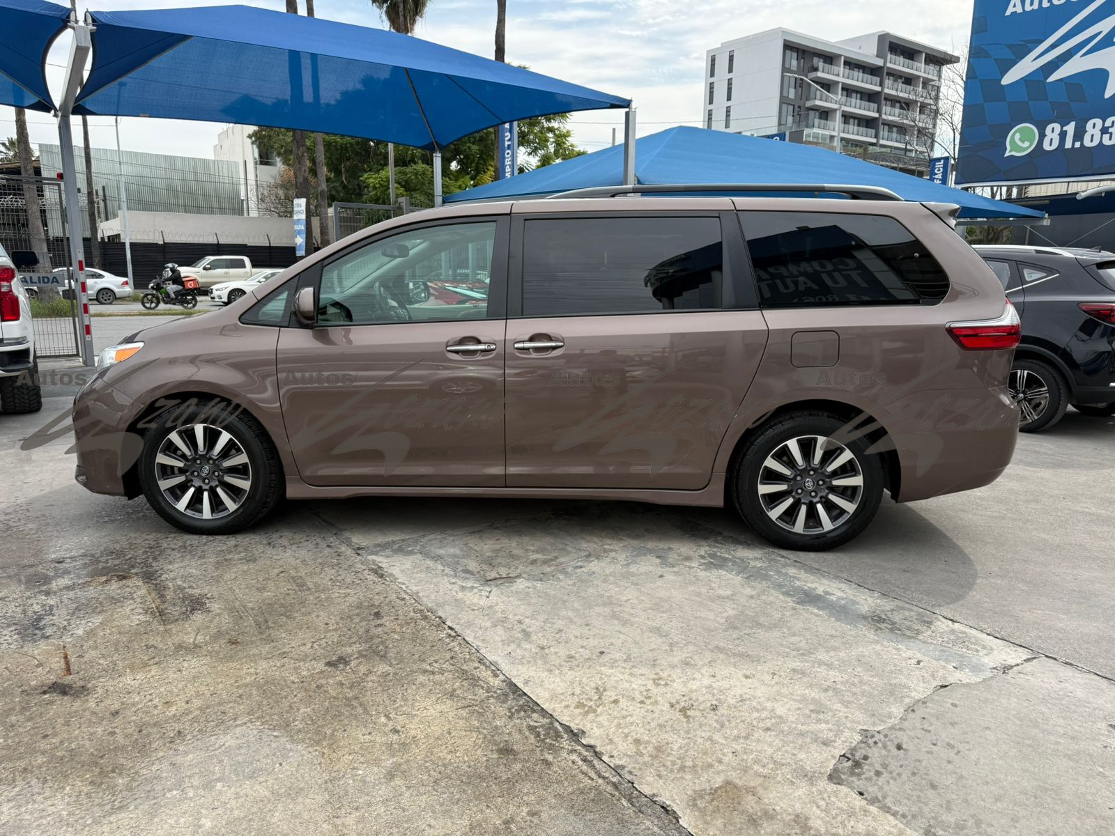 Toyota Sienna XLE 2020