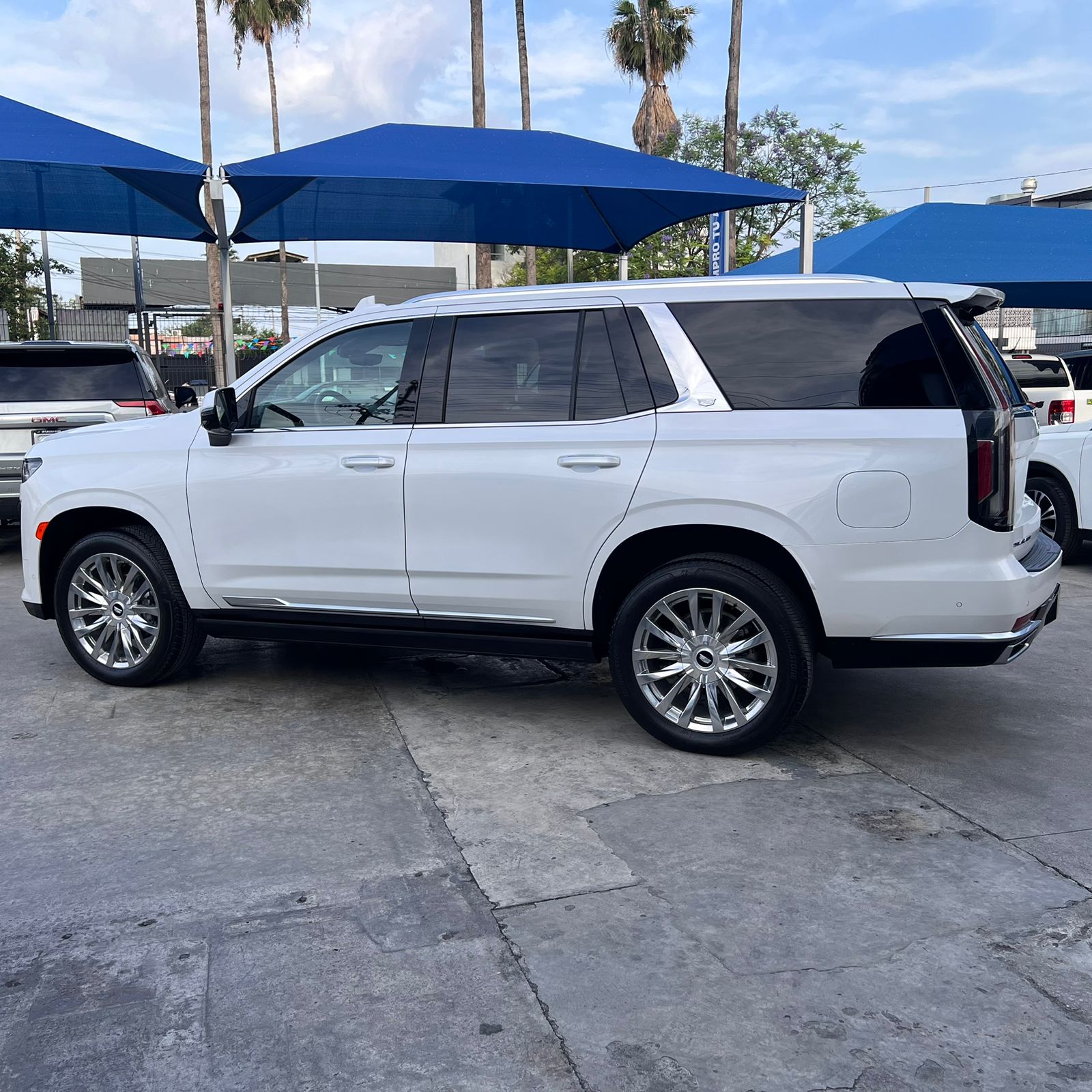 CADILLAC ESCALADE PREMIUM LUXURY 2024