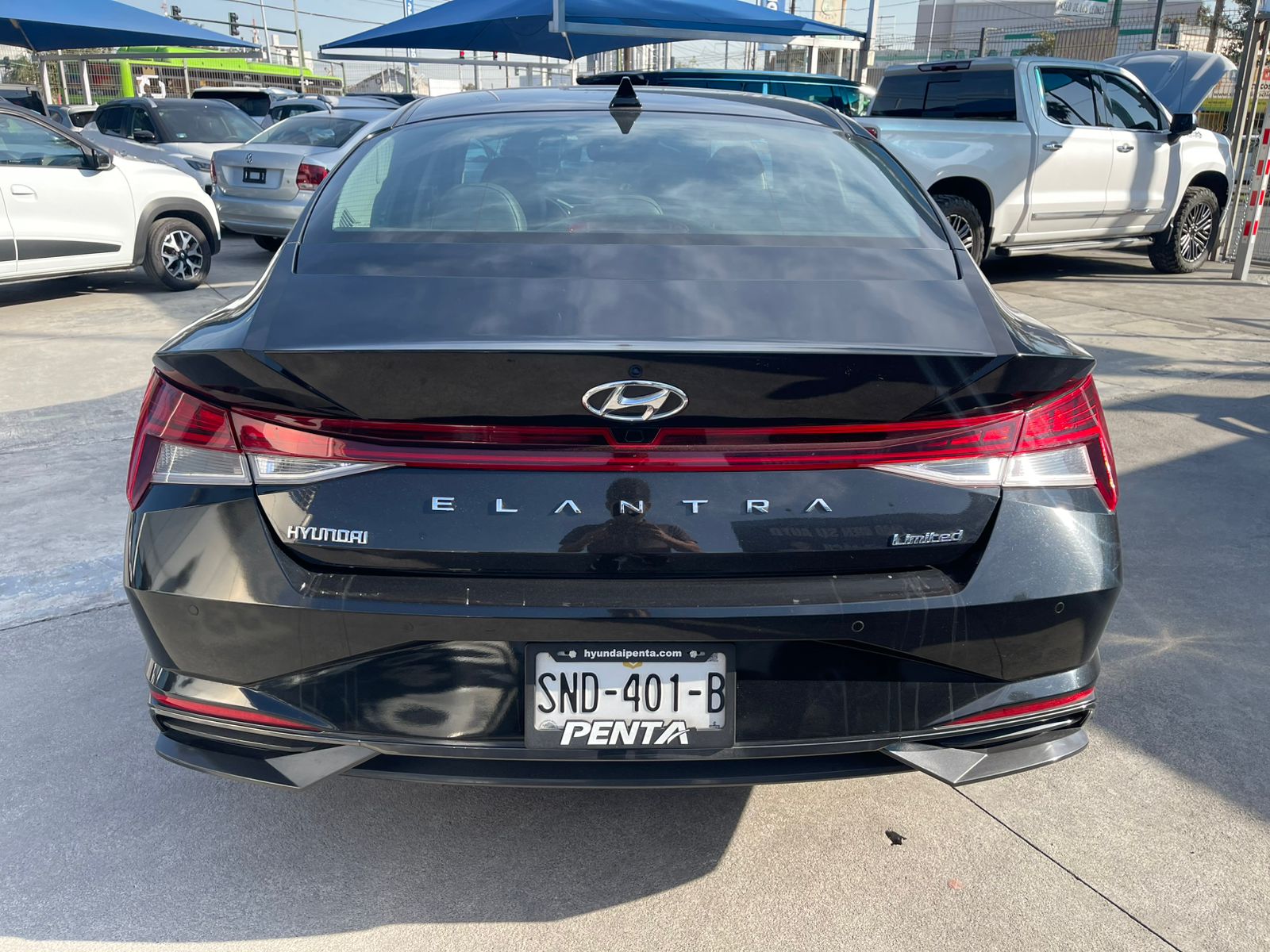 HYUNDAI ELANTRA LIMITED 2023