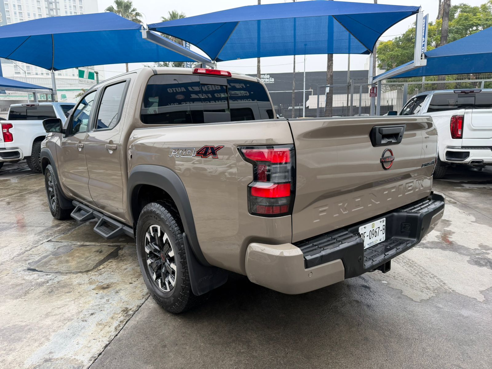 NISSAN FRONTIER PRO-4X 2024