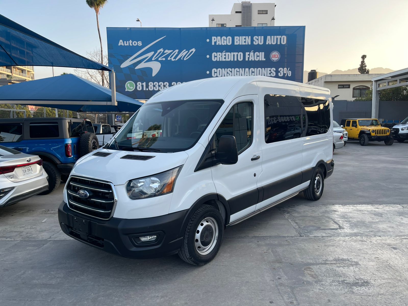 Ford Transit Van 15 Pasajeros Automática Gasolina 2020