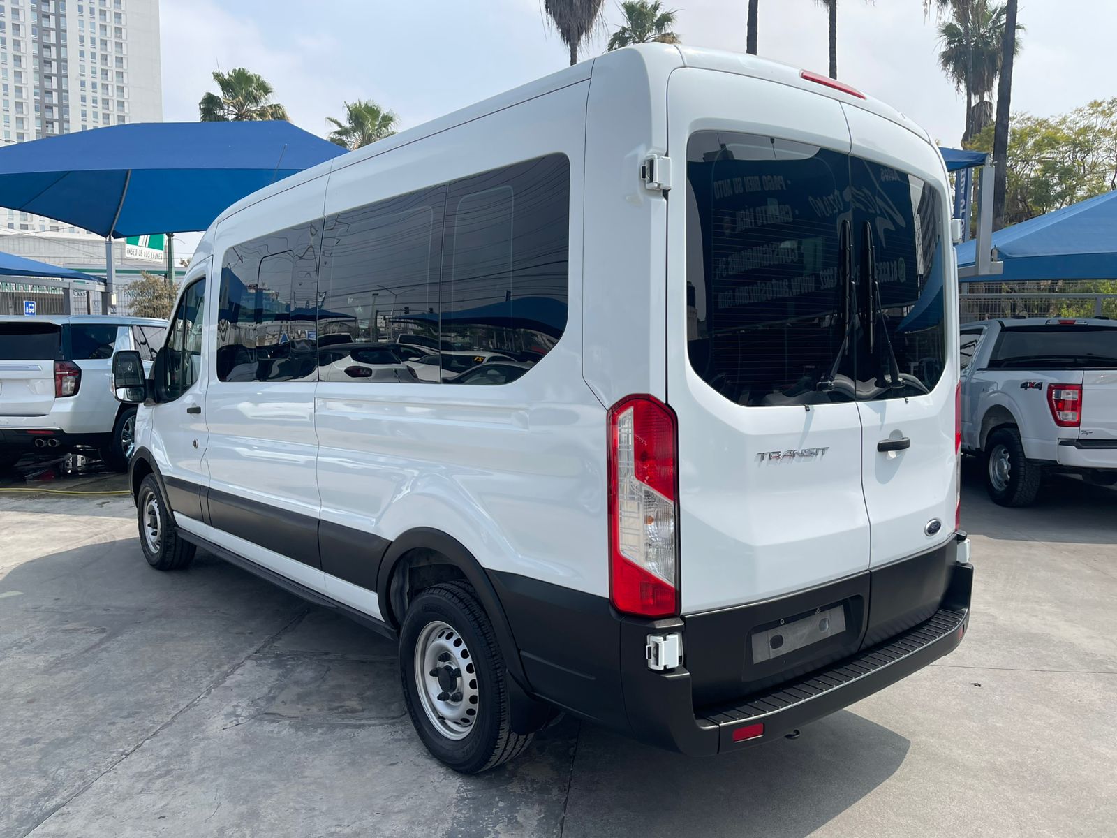 Ford Transit Van 15 Pasajeros Diesel STD 2024