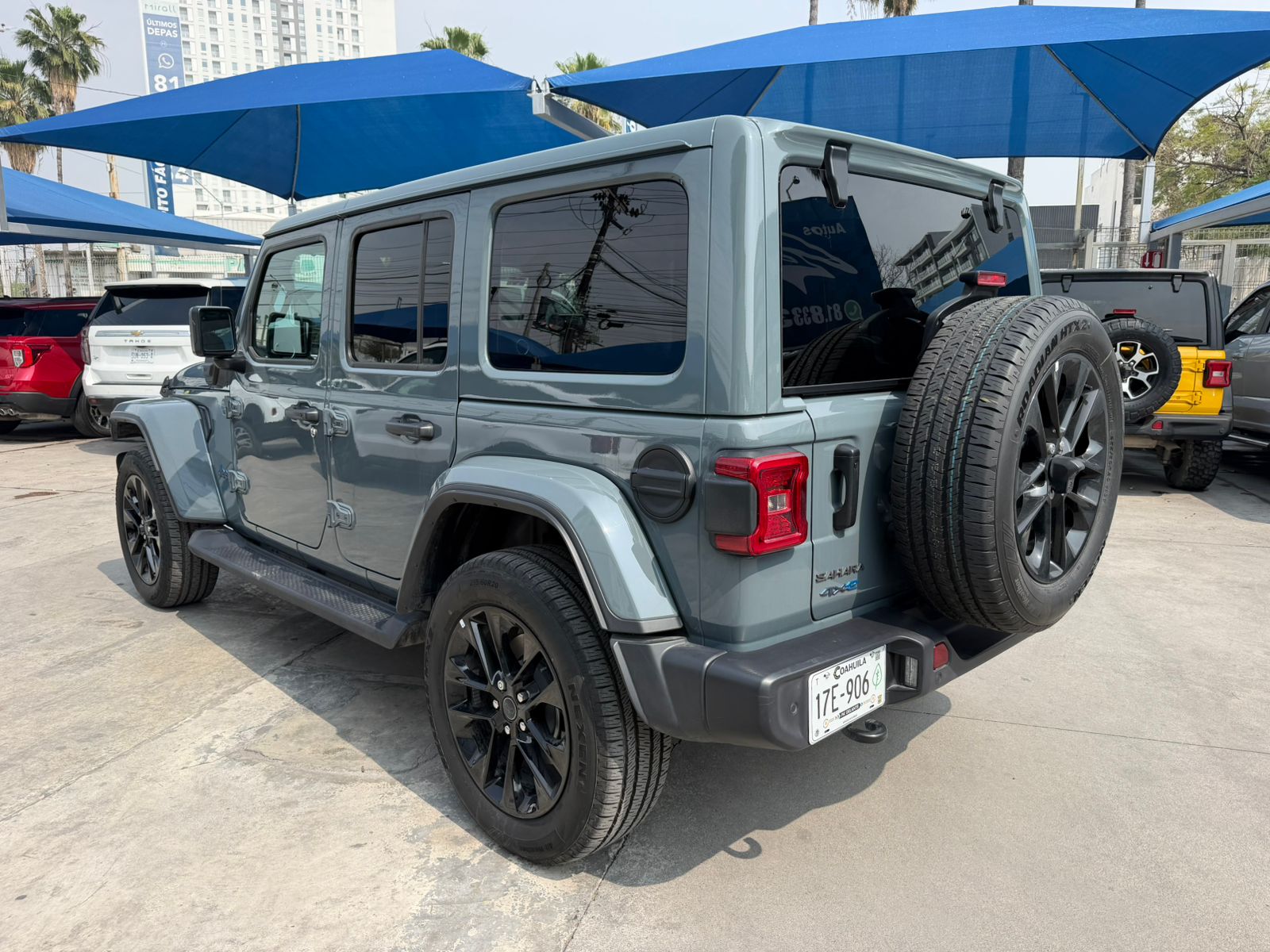 Jeep Wrangler Sahara 4xe 2025