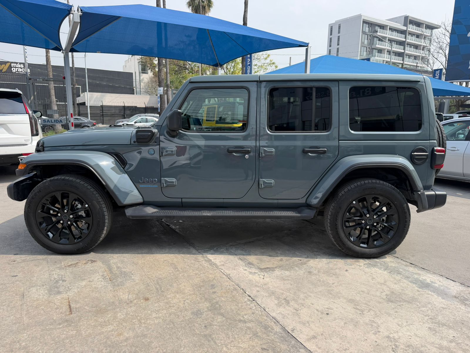 Jeep Wrangler Sahara 4xe 2025
