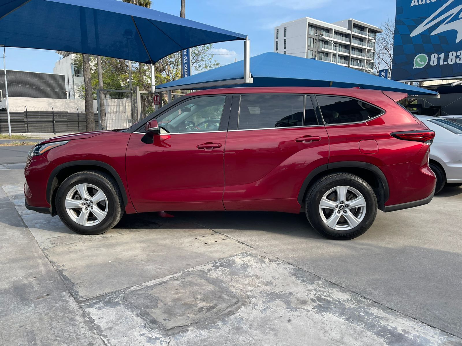 TOYOTA HIGHLANDER LE 2020